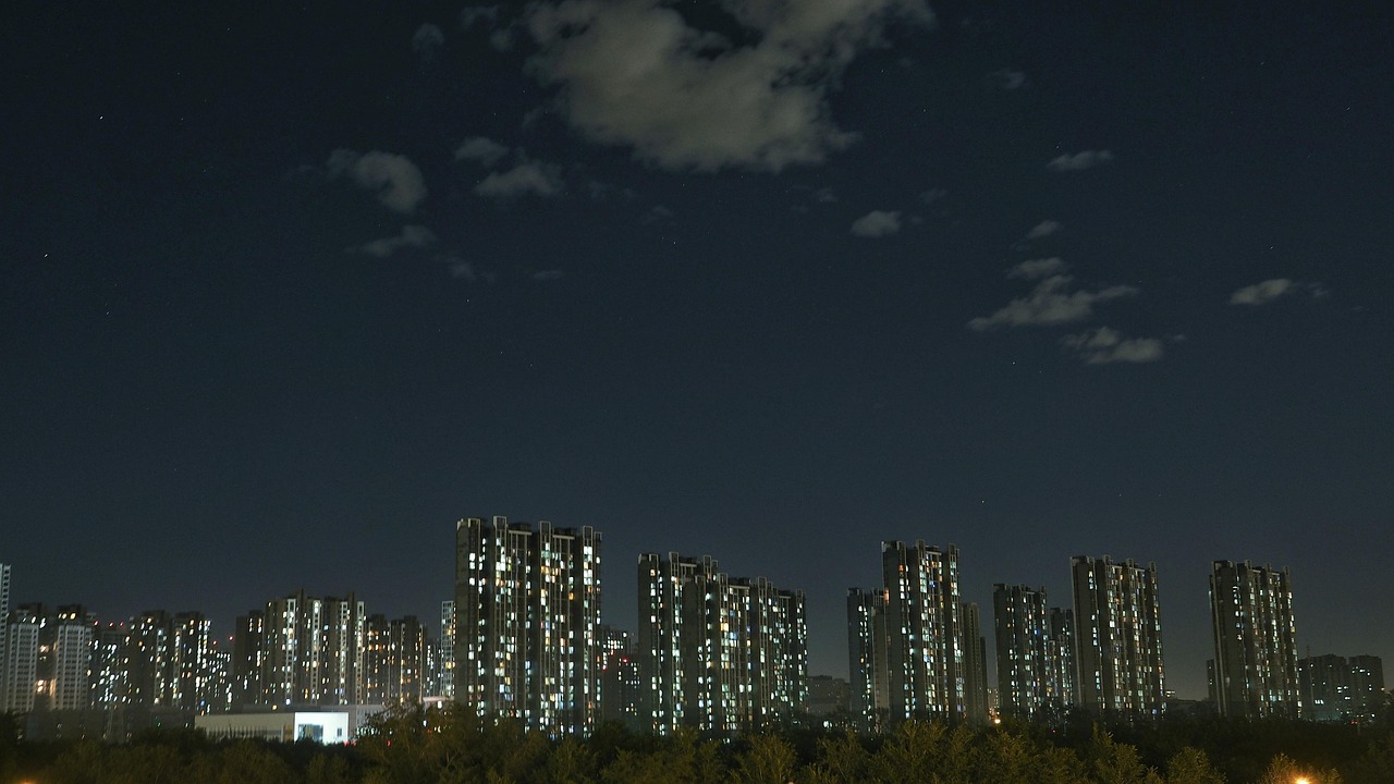 都市边缘的甜蜜生活，高层婚后小说2015年最新精选