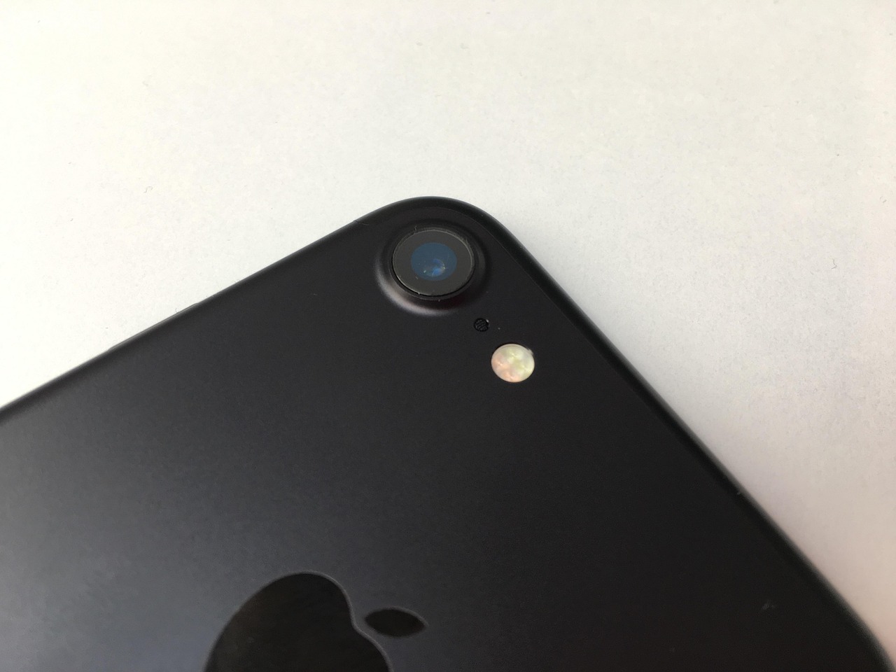 苹果新品iPhone 9官方上市时间揭秘