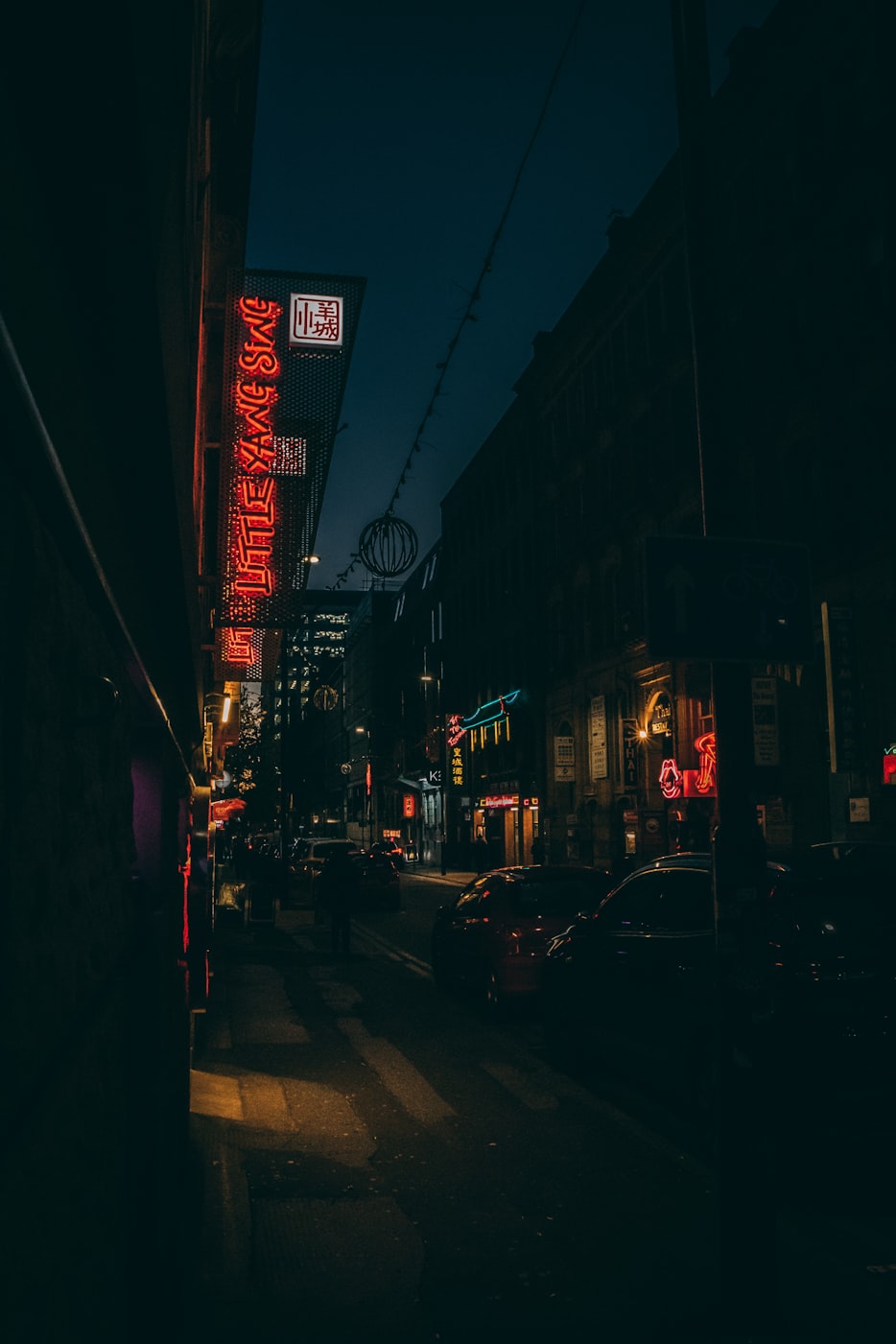 城市夜晚的魅力与情感探索，恋夜最新篇章
