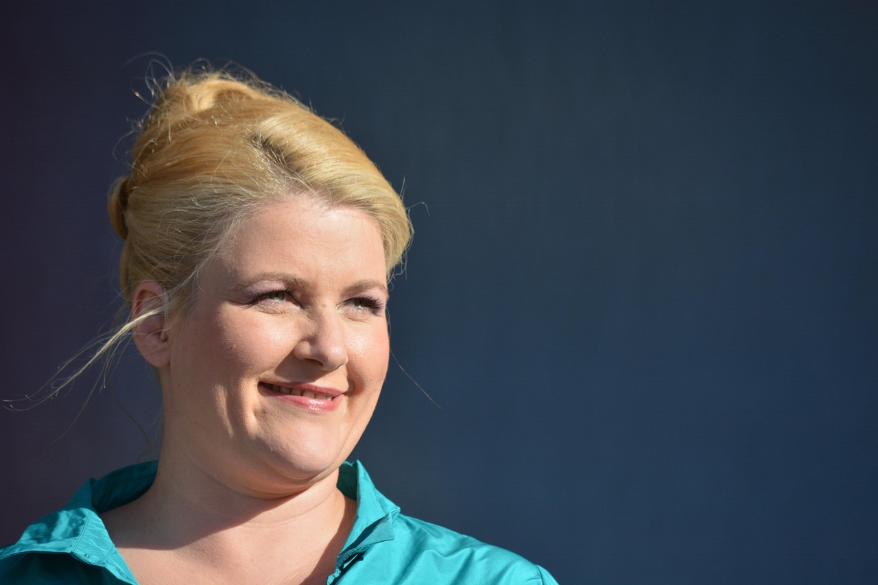 安徽广播电视台主持人,闪耀的传媒之光