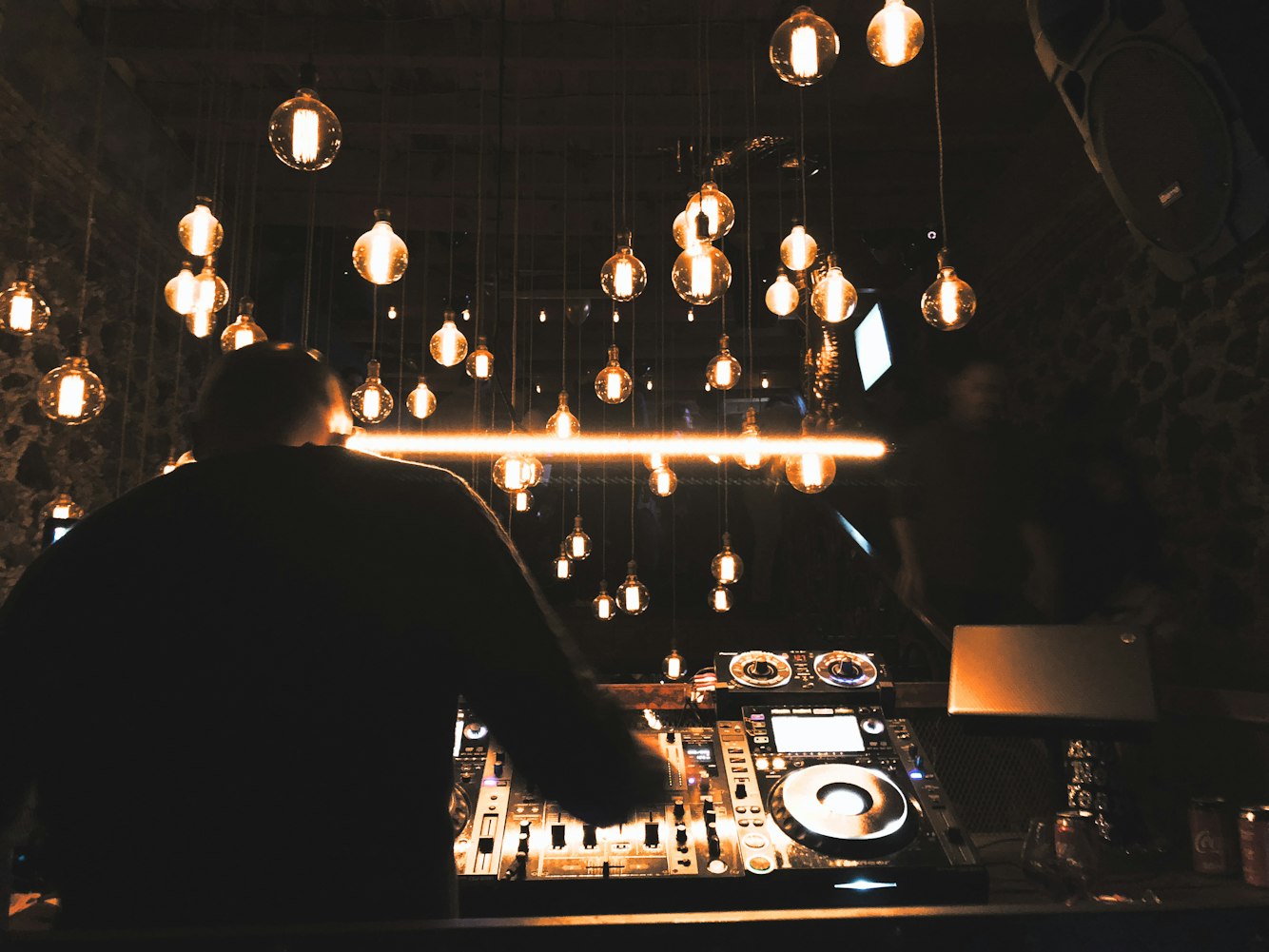 聚焦2017最新歌曲,探索音乐的无限魅力