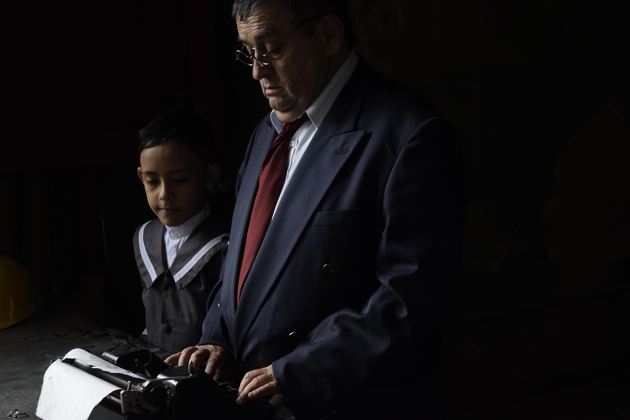 演员袁元,荧屏到舞台的璀璨艺术之旅