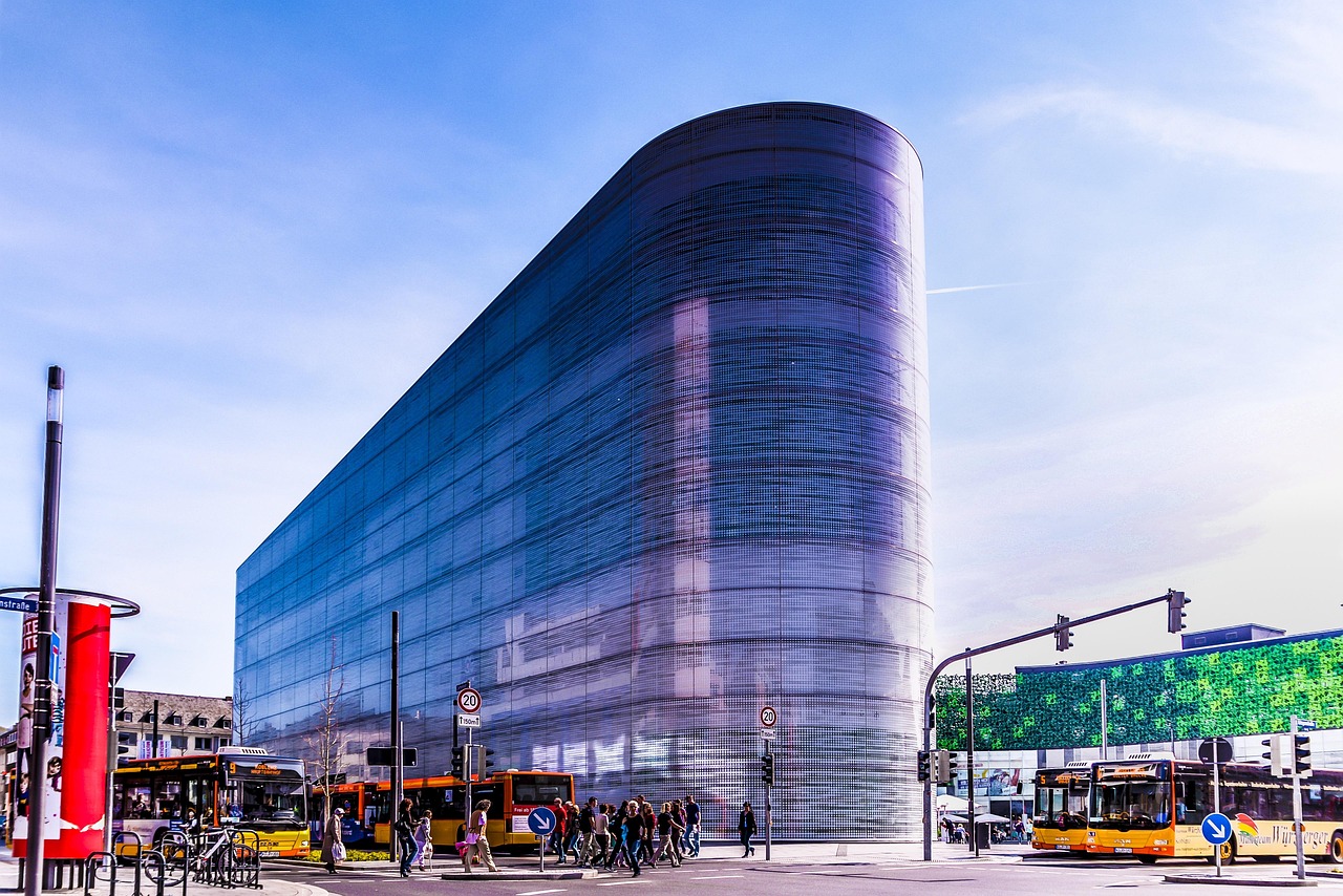 京东引领电商新时代,打造全方位消费体验的最新动态