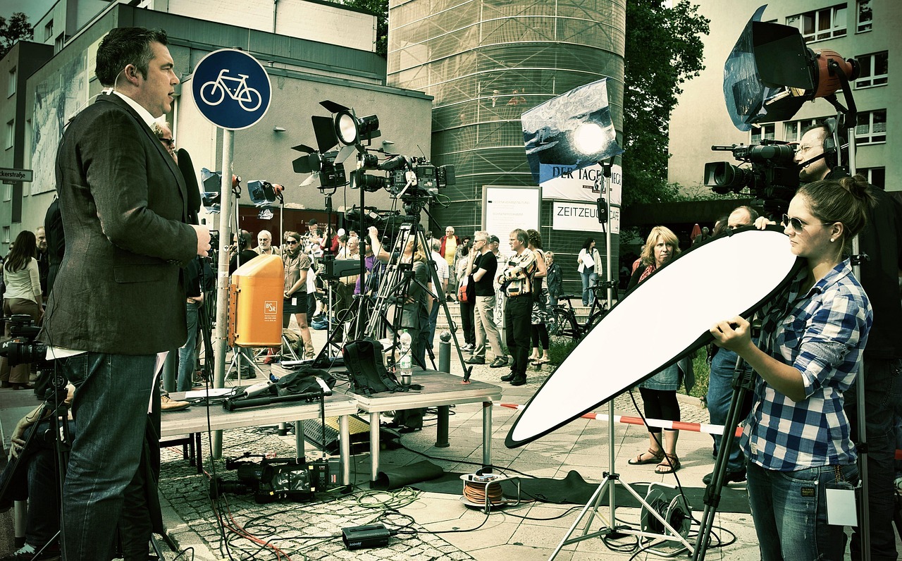 探索电视历史,回顾那些欲钱观看的经典瞬间