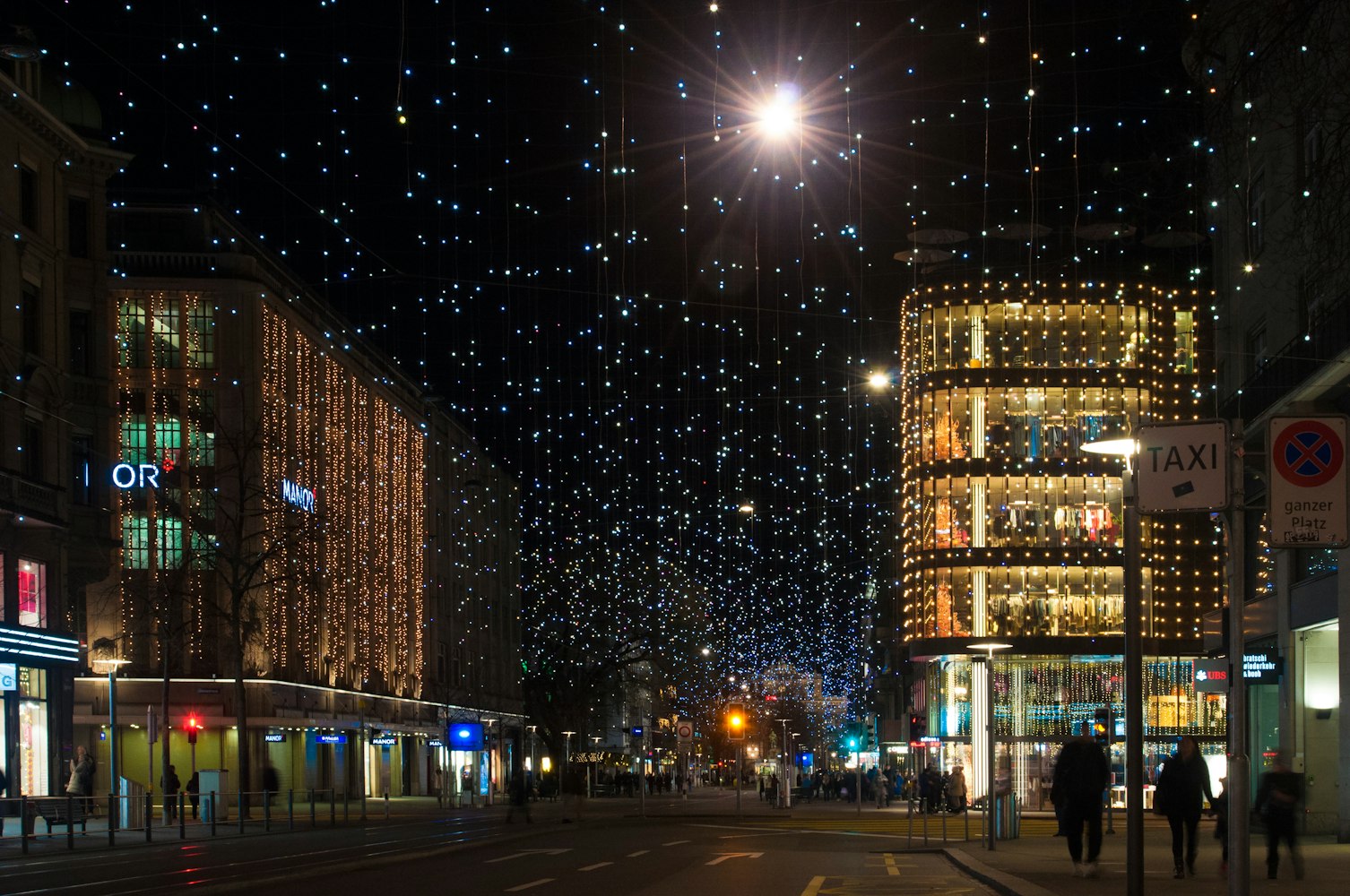 鲁花花生油的市场动态与发展历程,探究上市之路