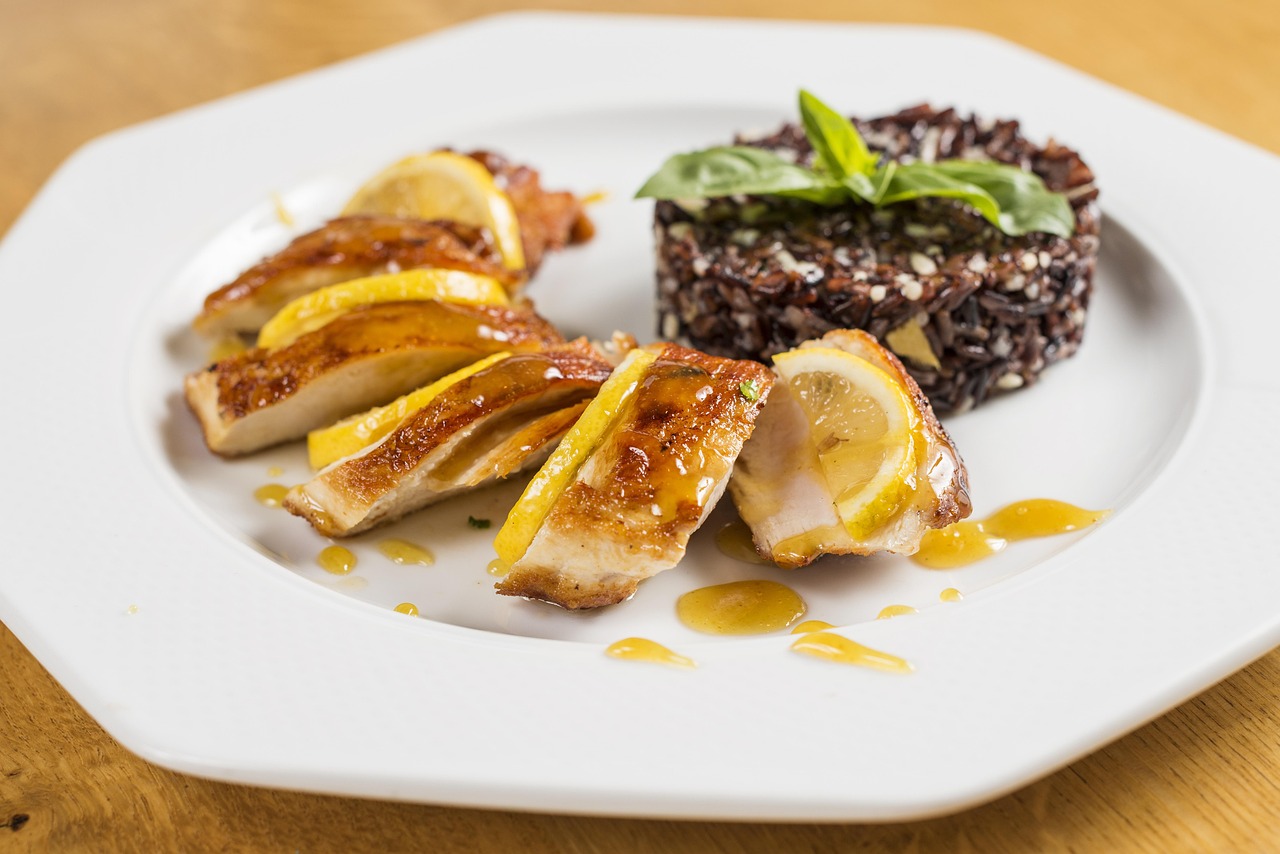 最新外卖菜品引领餐饮潮流,尝鲜享美味!