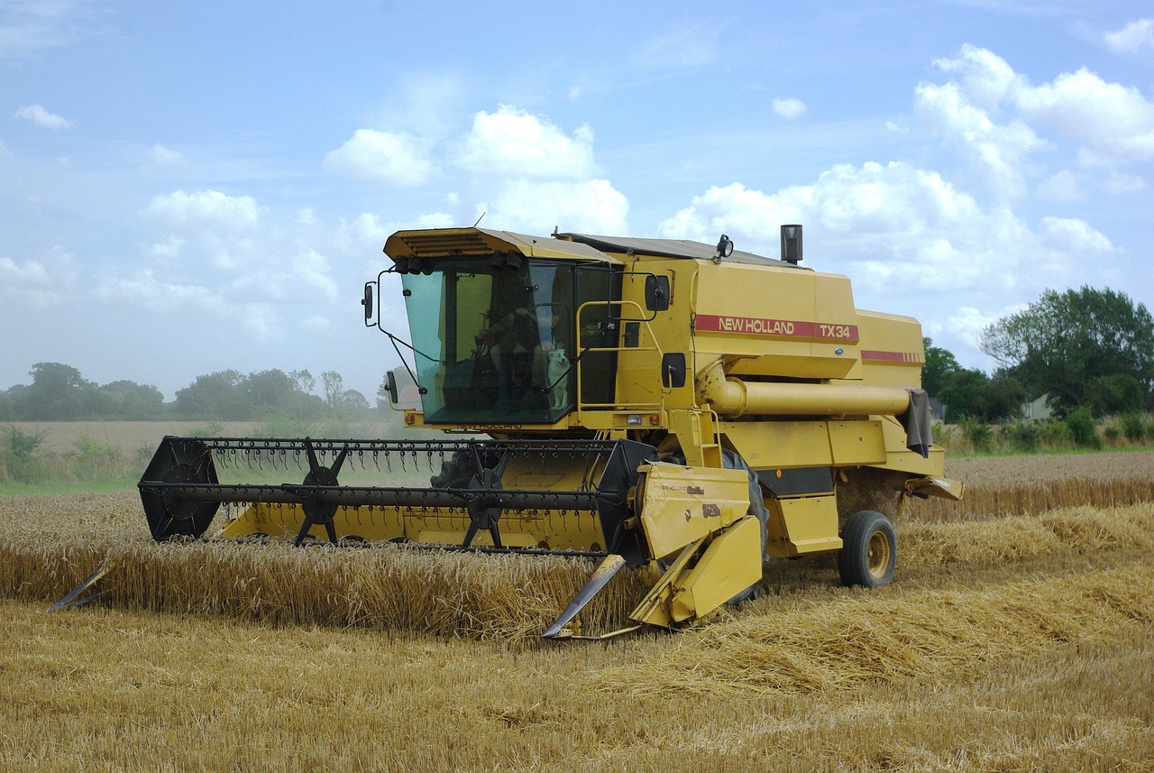 纽荷兰拖拉机价格表与市场分析概览