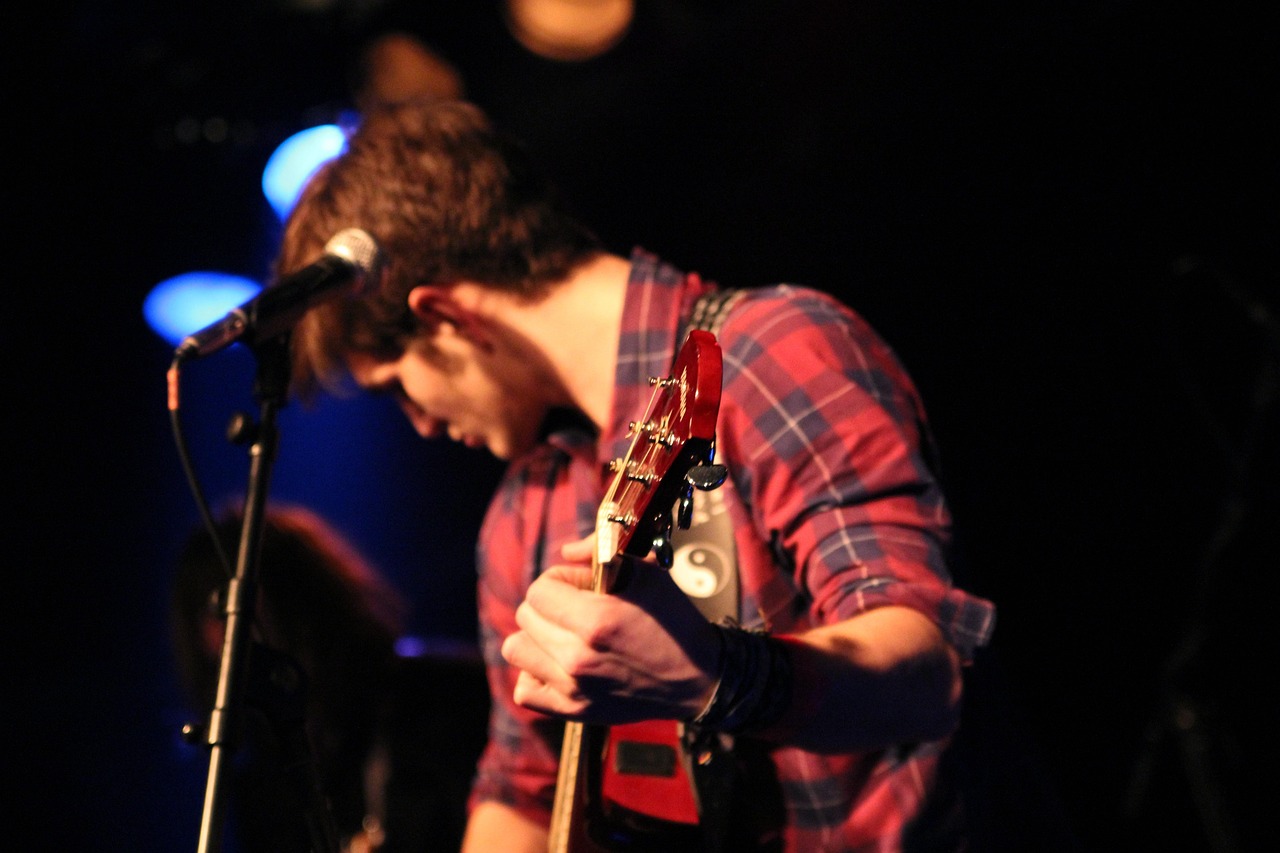 最新唱歌比赛节目,音乐盛宴的璀璨舞台