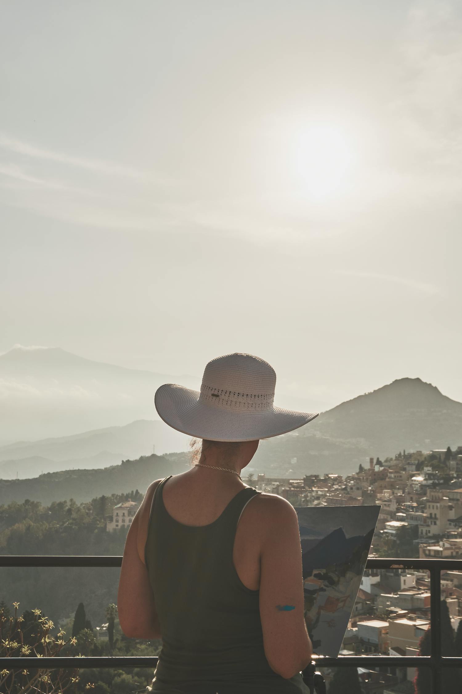 明星大侦探乔欣，神秘侦探之旅的揭秘