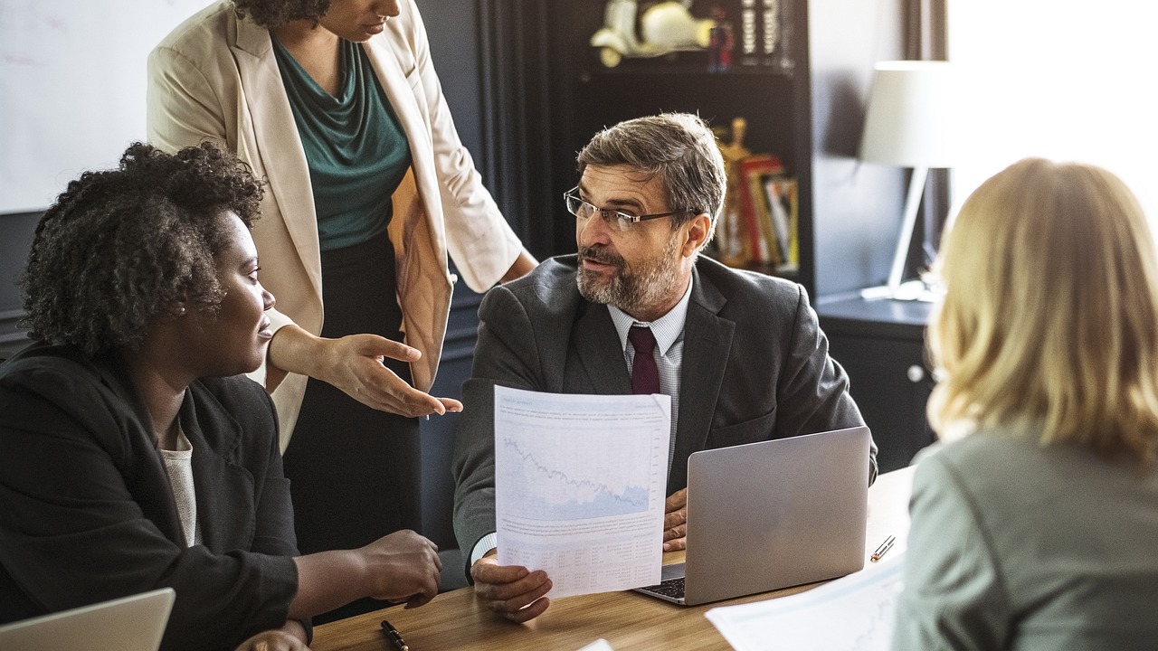 著名电视剧，影响与启示的探讨