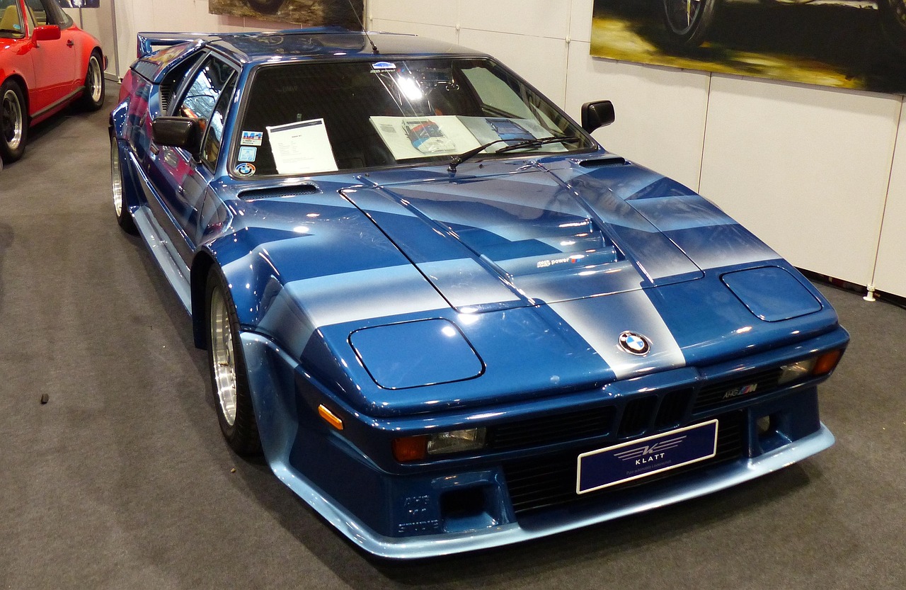 红旗最新精工轿车，展现中国制造的卓越风采