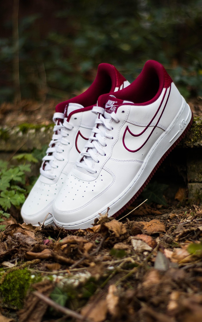 新款凉鞋推荐,时尚舒适的夏日凉鞋选择