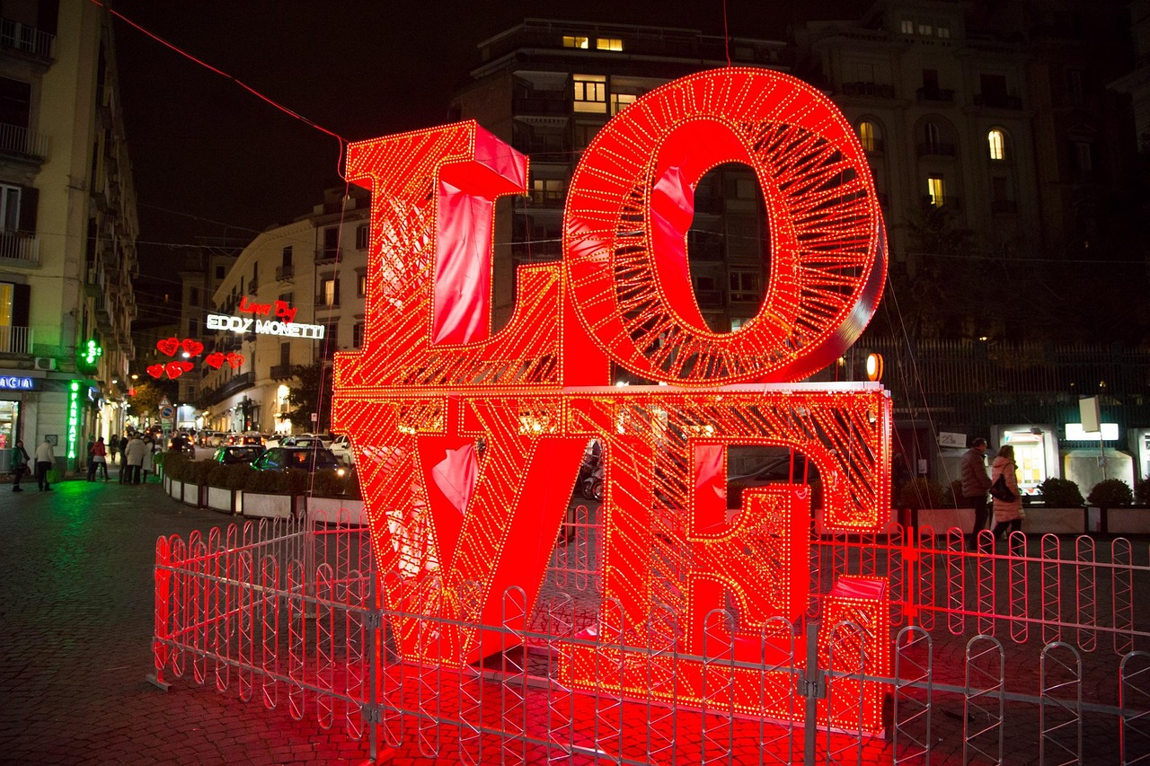 巴塞罗那最新海报,展现城市魅力与活力的视觉盛宴风采