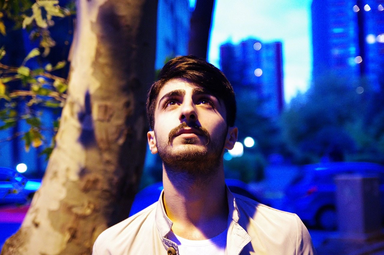 女排激战之夜,期待与激情的碰撞!