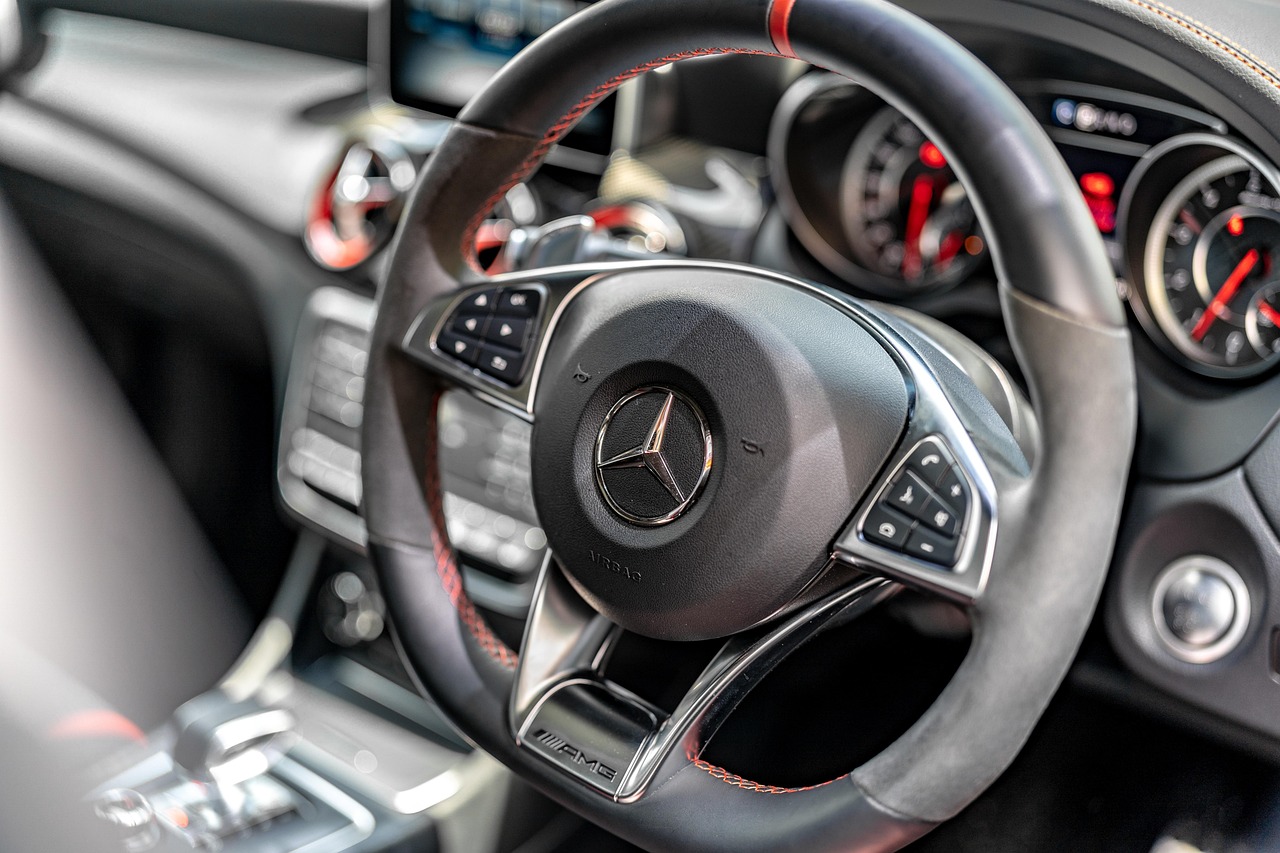 奔驰GLA 220价格表及市场影响力深度解析