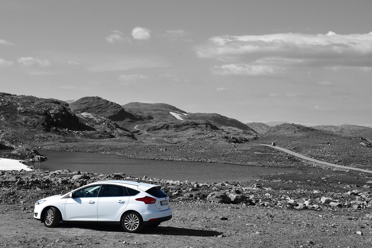 小摩托比赛，速度与激情的激烈角逐